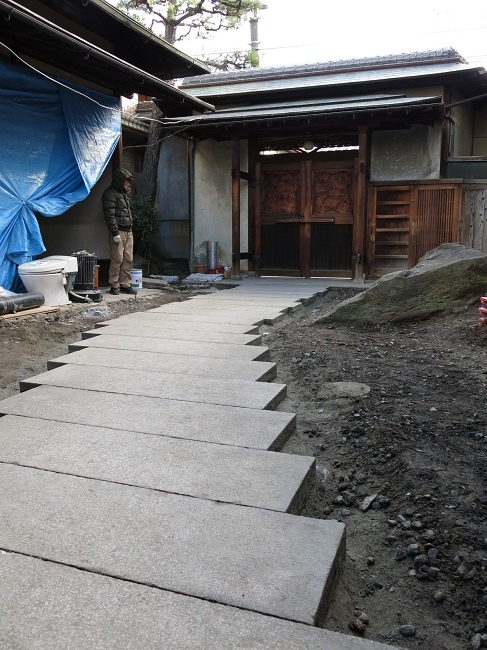 AR_20120208.jpg
